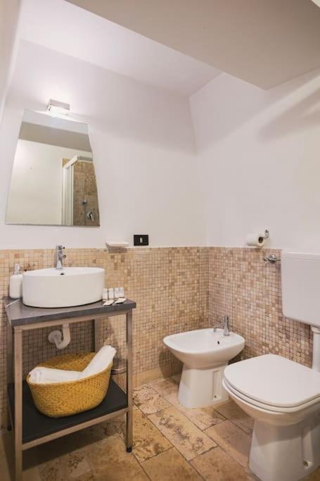 Trani -Suite ❉Marmor - Elegante Casa Storica ❉ Eksteriør billede