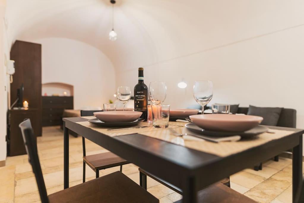 Trani -Suite ❉Marmor - Elegante Casa Storica ❉ Eksteriør billede